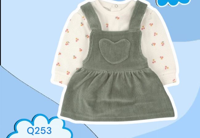 BabyBol Overol verde corazon